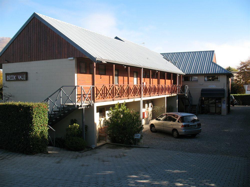 Asure Brookvale Motel วานากา ภายนอก รูปภาพ
