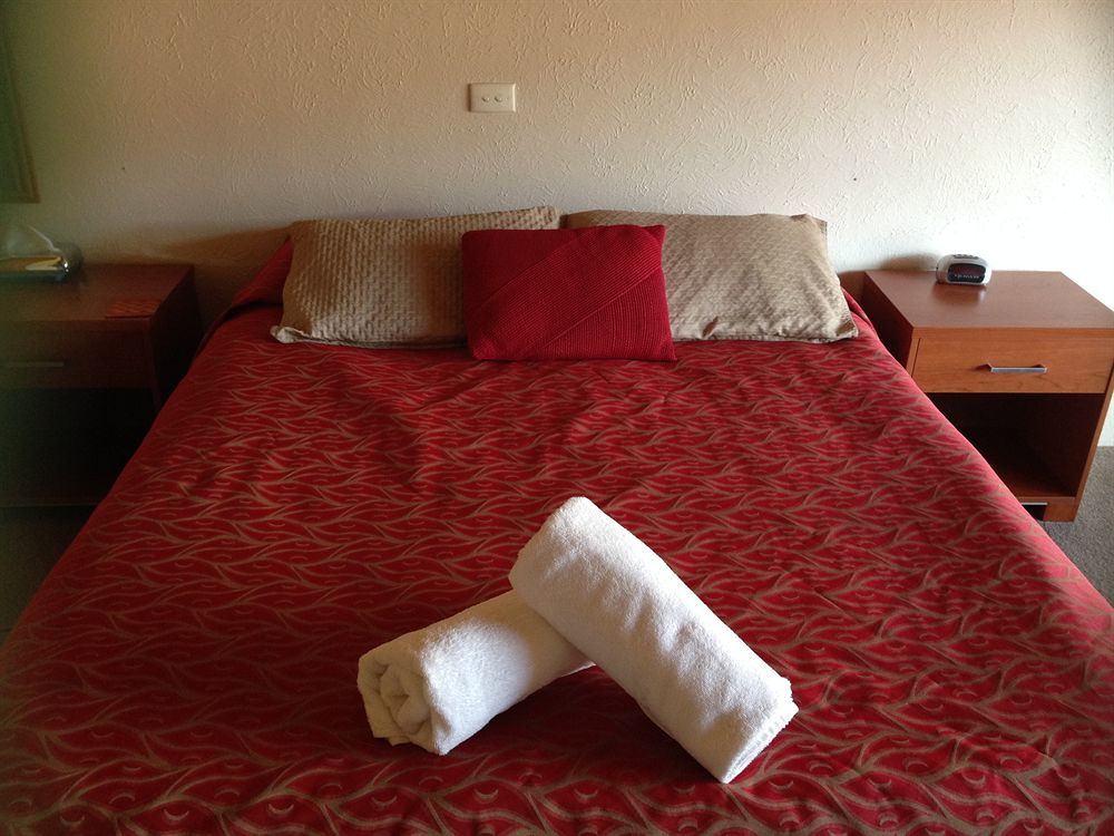 Asure Brookvale Motel วานากา ภายนอก รูปภาพ